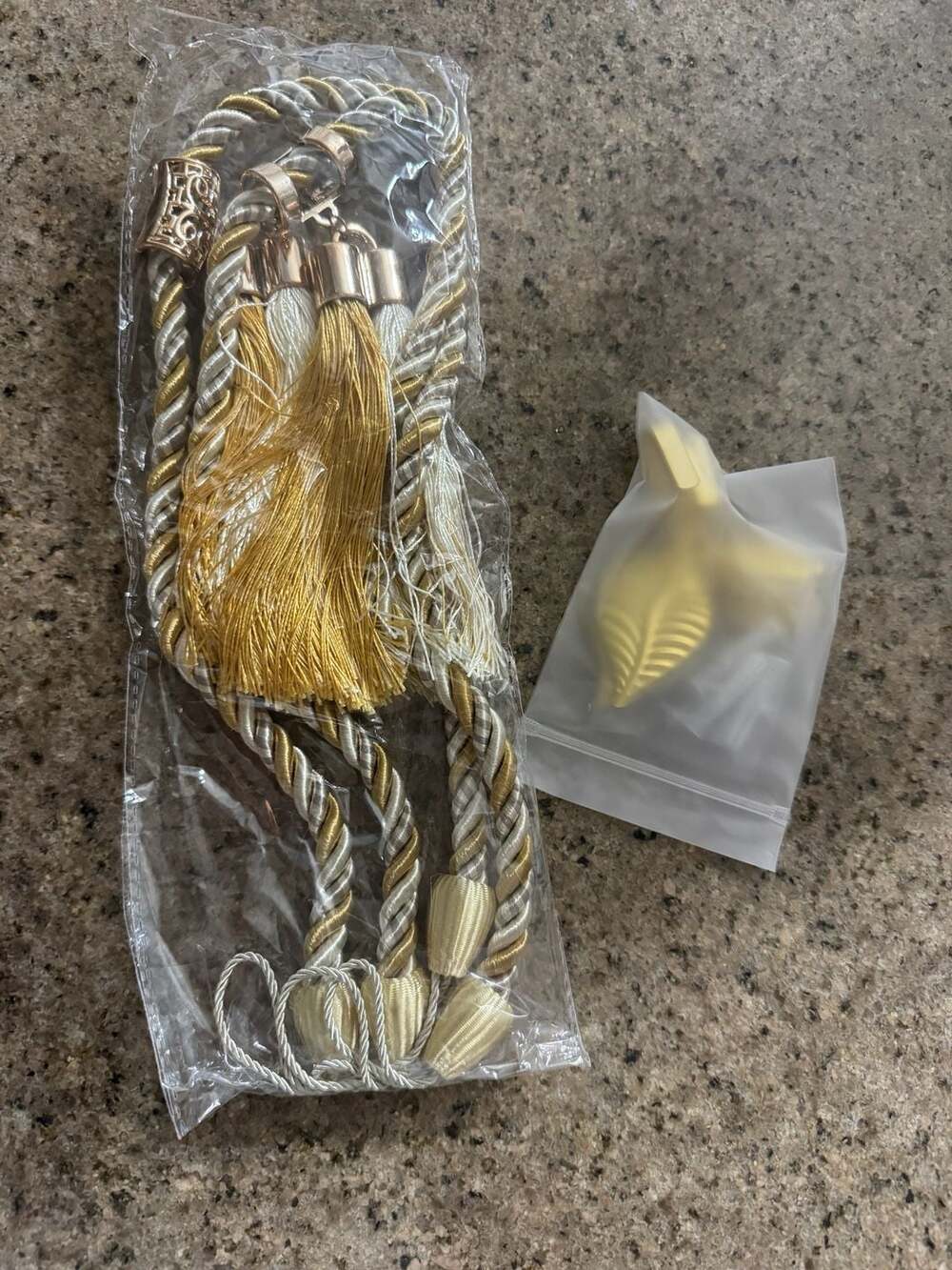Generic Curtain Tassel Tieback Gold And White